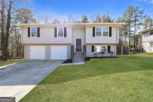 370 Valiant Ln, Riverdale, GA, 30274-1927 | Card Image