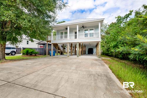 5607 Gulf Ave, Orange Beach, AL, 36561-4244 | Card Image