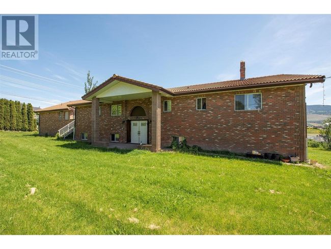 215 Arab Rd, House other with 8 bedrooms, 6 bathrooms and 5 parking in Kelowna BC | Image 4