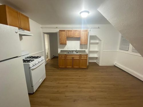 3-133 Chestnut, Lynn, MA, 01902 | Card Image