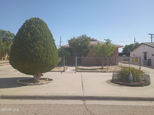 4704 Clifton Avenue, El Paso, TX, 79903 | Card Image