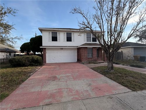 918 Saint Bernard St, Corpus Christi, TX, 78418-5733 | Card Image