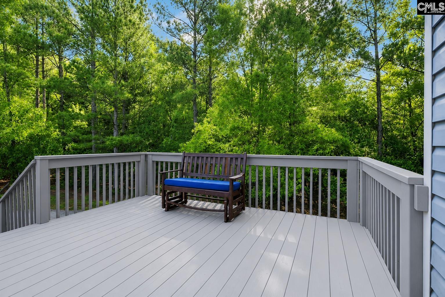 Residential in Chapin 5