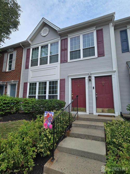 113 Gregory Ln, Franklin Park, NJ, 08823-1678 | Card Image