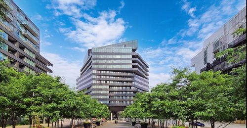 806-21 Lawren Harris Sq, Toronto, ON, M5A0T4 | Card Image