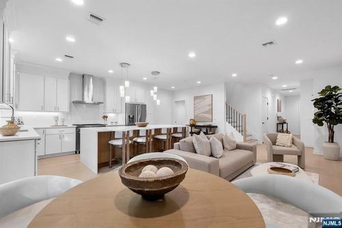 21 Fey Pl, Oradell, NJ, 07649 | Card Image