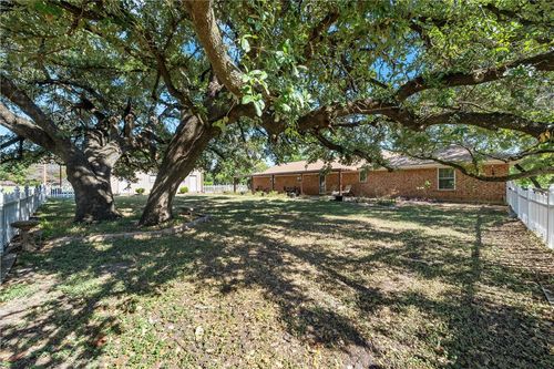 103 Spring Lake Drive, Waco, TX, 76705 | Card Image