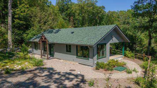 232 W Shore Dr, Hardyston, NJ, 07460 | Card Image