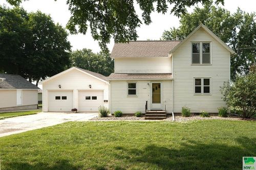 1608 1st St, Hull, IA, 51239-7344 | Card Image