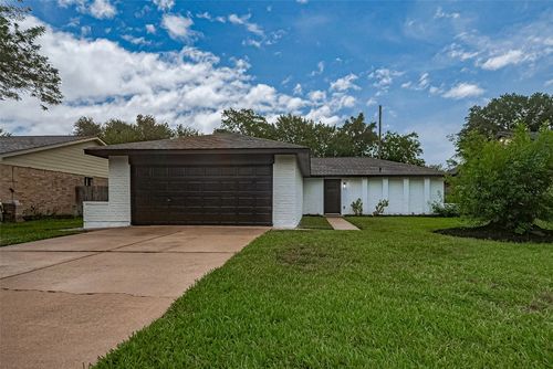 7614 Andiron Cir, Houston, TX, 77041-1515 | Card Image