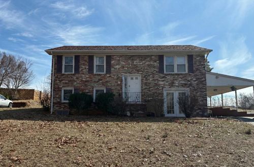 1605 Avondale Dr, Altavista, VA, 24517-1007 | Card Image