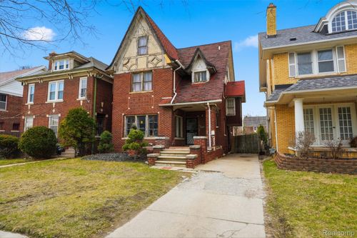 2500 Atkinson St, Detroit, MI, 48206-2058 | Card Image