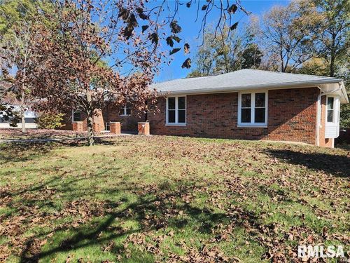 608 S Executive Dr, Okawville, IL, 62271-2216 | Card Image