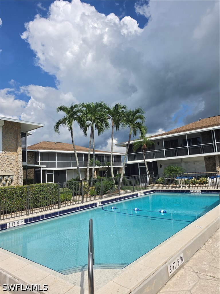 Residential in Naples 5