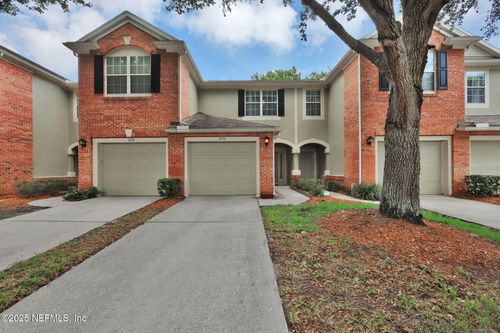 7576 Red Crane Ln, Jacksonville, FL, 32256-2883 | Card Image