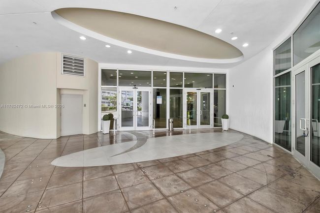 APT-3106 - 1750 Bayshore Dr, Condo with 1 bedrooms, 1 bathrooms and null parking in Miami FL | Image 32
