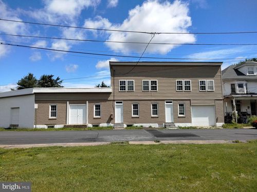 165 W Main St, POTTSTOWN, PA, 19465-7045 | Card Image