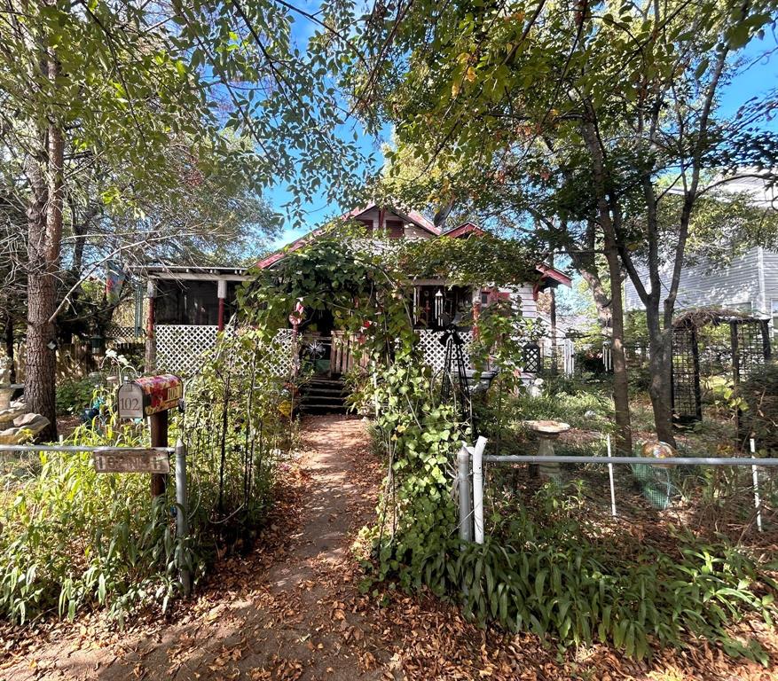 31st St, Corsicana, TX 75110