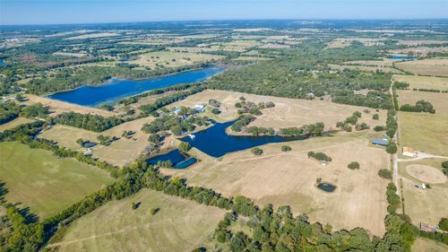 323 Vz County Road 3507, Edgewood, TX, 75117-3422 | Card Image