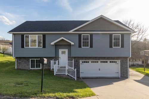 2328 Locust Dr, Fairmont, WV, 26554-2069 | Card Image