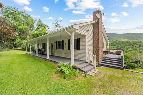 243 Winterplace Ln, Independence, VA, 24348-4595 | Card Image