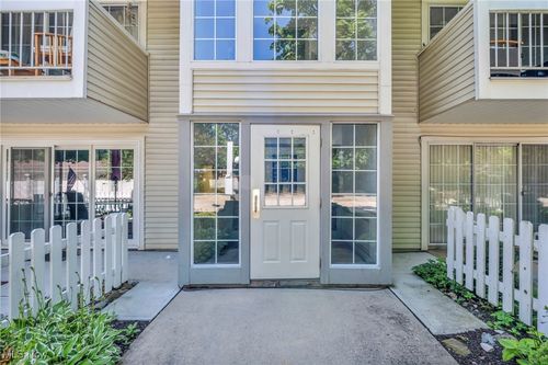 k5-2940 S Bay Drive, Westlake, OH, 44145 | Card Image