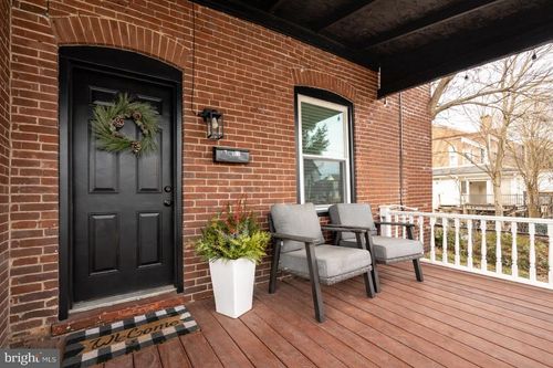 28 N 8th Ave, COATESVILLE, PA, 19320-3366 | Card Image