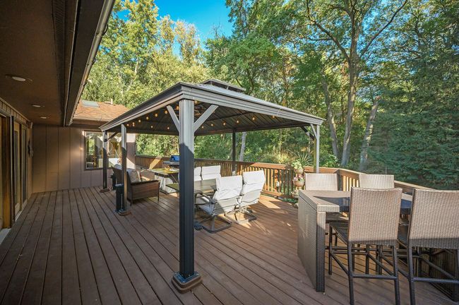 613 Chateau Cir, House other with 5 bedrooms, 3 bathrooms and null parking in Burnsville MN | Image 65
