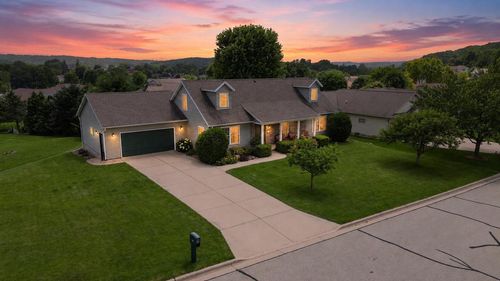 3009 Allies Ln, Cross Plains, WI, 53528-9264 | Card Image