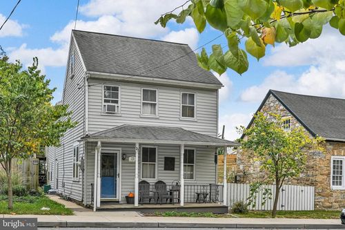 23 E High St, Maytown, PA, 17550-9715 | Card Image
