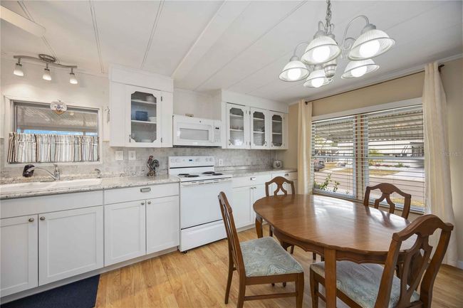 1005 45 Th Ave E, House other with 2 bedrooms, 2 bathrooms and null parking in ELLENTON FL | Image 7