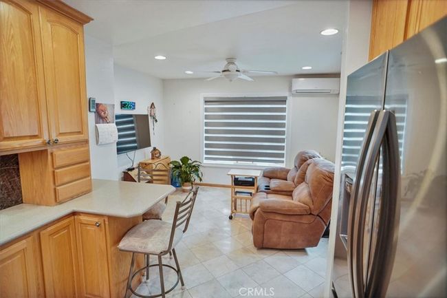 27945 Sycamore Creek Dr, House other with 4 bedrooms, 2 bathrooms and 2 parking in Valencia CA | Image 7