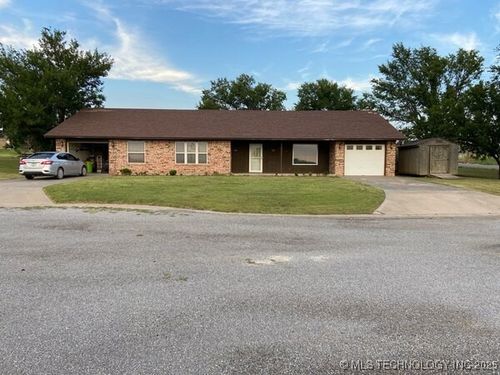 102 Ash St, Shattuck, OK, 73858-8400 | Card Image