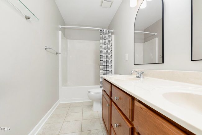 Bathroom | Image 33