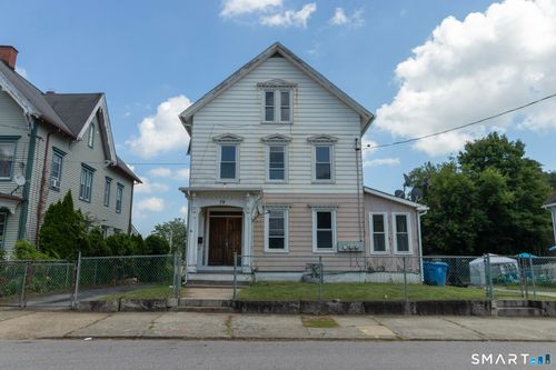 79 Prospect St, Norwich, CT, 06360-4624 | Card Image