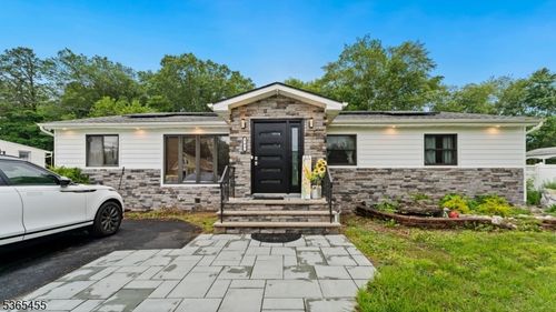 587 Marlboro Rd, Old Bridge, NJ, 08857-3713 | Card Image