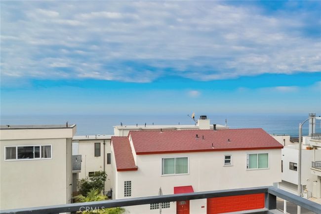 104 Manhattan Ave, Townhouse with 4 bedrooms, 4 bathrooms and 4 parking in Manhattan Beach CA | Image 33