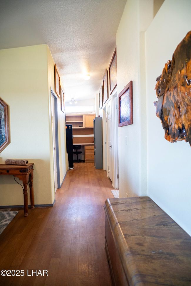 Hallway to guest Bedrooms | Image 23