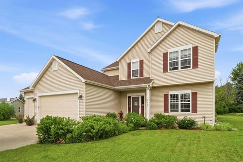 N2467 Chapel Hill Drive, GREENVILLE, WI, 54942 | Card Image