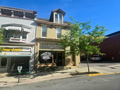 211 Allegheny St, Hollidaysburg, PA, 16648-1820 | Card Image