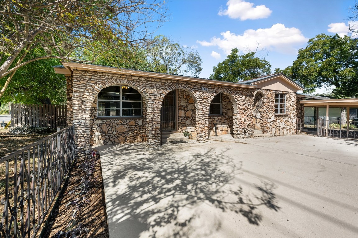 Selvera St, Kyle, TX 78640