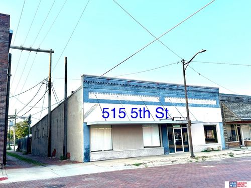 515 5th St, Fairbury, NE, 68352-2647 | Card Image