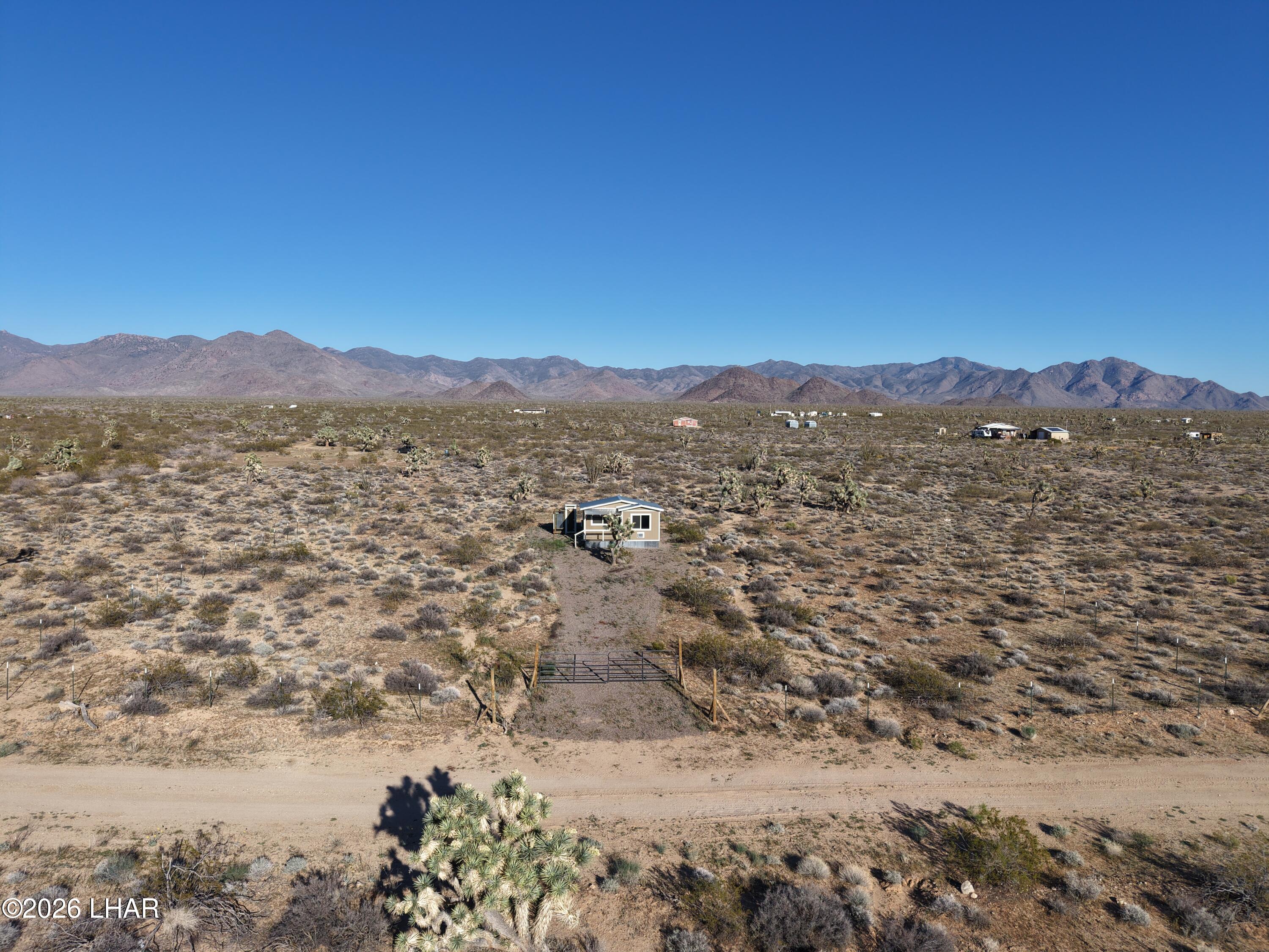 Land in Yucca