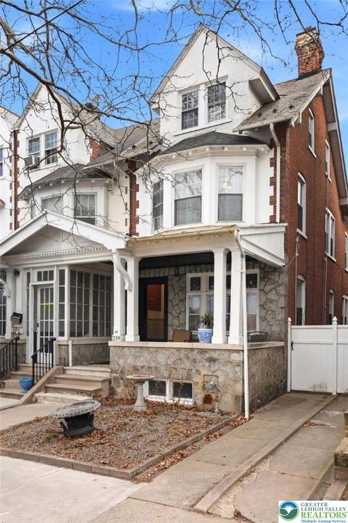 219 N 17th St, Allentown, PA, 18104-5604 | Card Image
