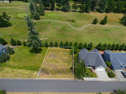 980 Holly Ave, Cottage Grove, OR, 97424-1304 | Card Image