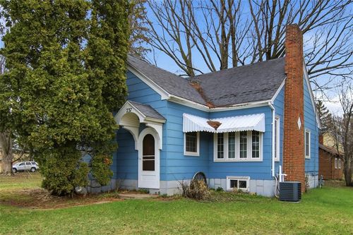 237 Garfield St, Stanley, WI, 54768-1234 | Card Image