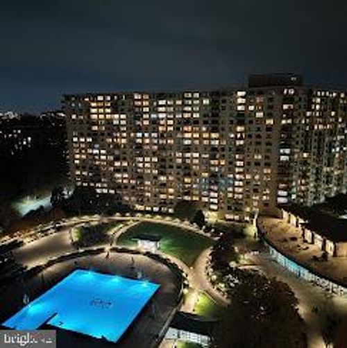 5225 Unit 1814S Pooks Hill, BETHESDA, MD, 20814 | Card Image