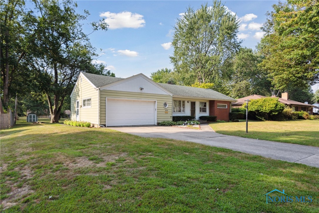 Marlaine Dr, Toledo, OH 43606