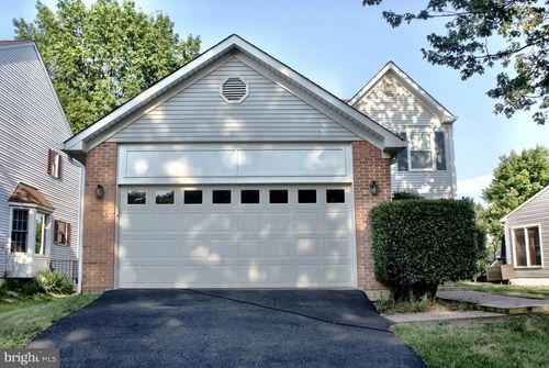 7815 Morning Glen Ln, ALEXANDRIA, VA, 22315-5044 | Card Image