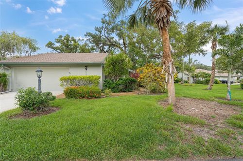 44-4637 Willow Wood Cir, Sarasota, FL, 34241-6241 | Card Image